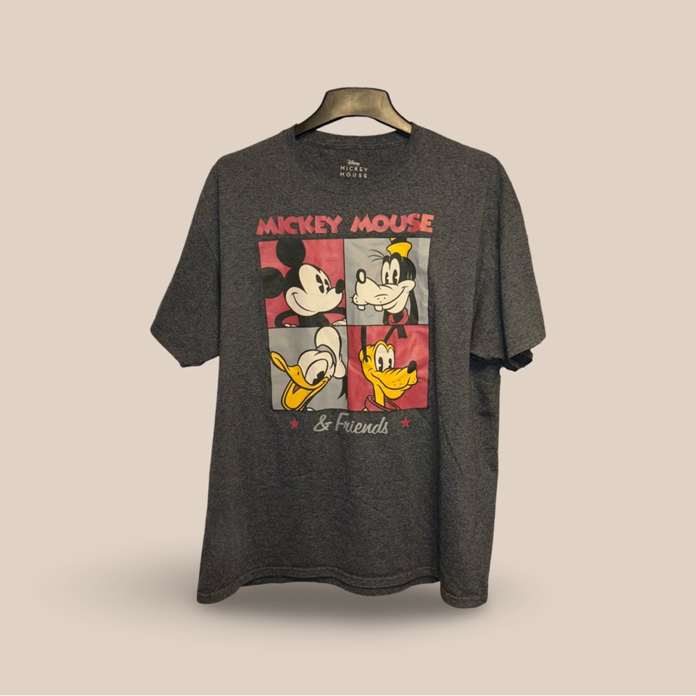 Disney Mickey Mouse - Mickey Mouse & Friends S/S T-Shirt - Men’s XL - Like New